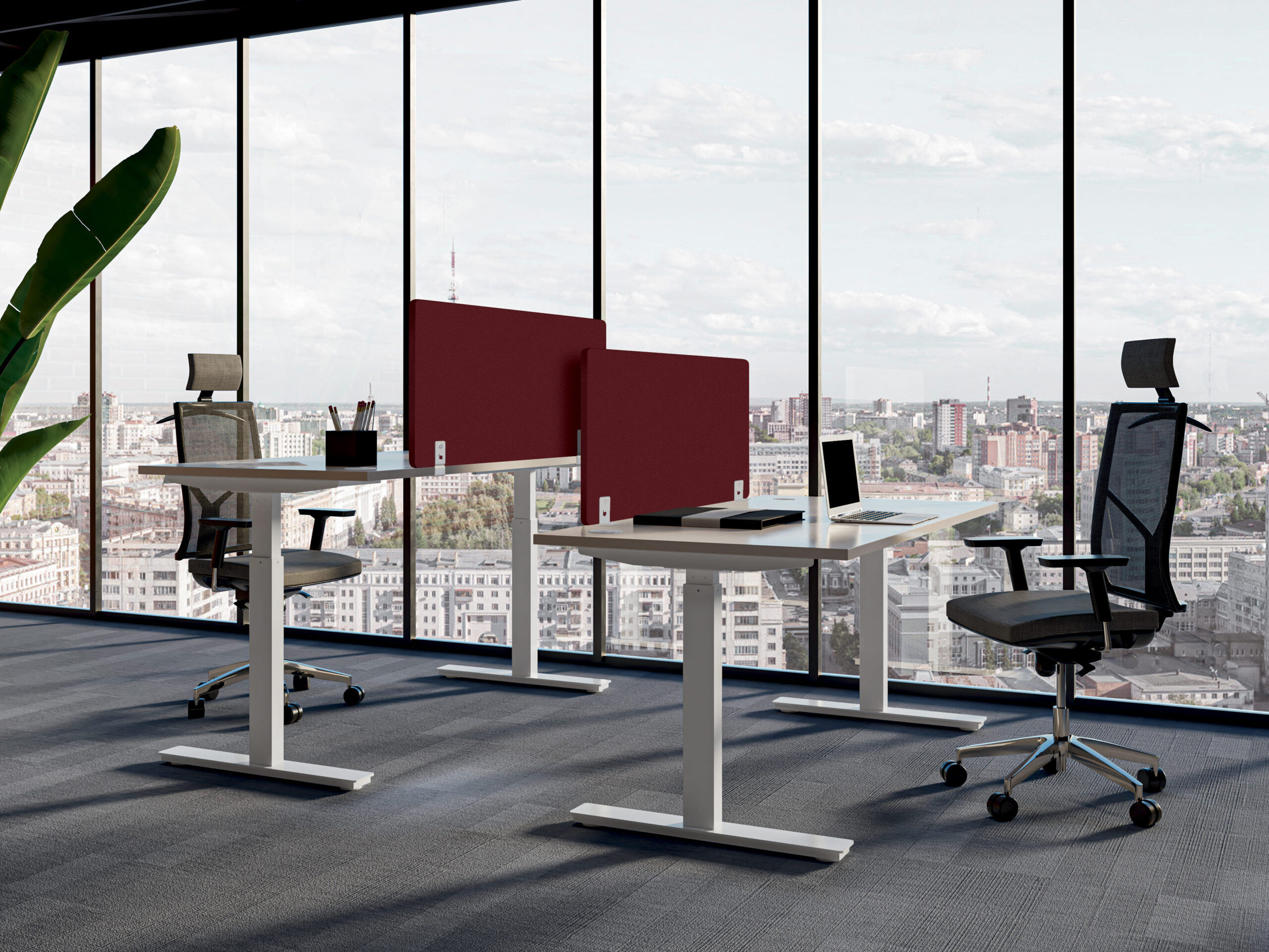 bureaux assis debout ergonomique pour collaborateurs ou open space, afin de préserver la santé et prévention TMS