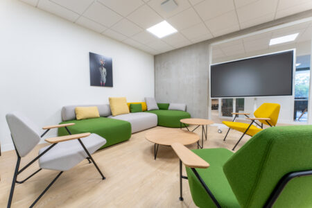 aménagement d'un salon détente au palais des sports de caen la mer