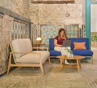 lounge et détente pour une entreprise ou simplement un accueil d'attente cosy et coloré