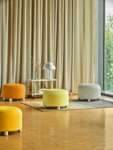 poufs confort et lounge et design pour un espace accueil ou attente