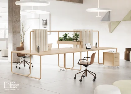 bureaux opérationnels pour collaborateurs dans un espace d'entreprise