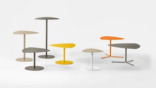 tables basses pour espace d'attente ou d'accueil