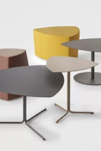 tables basses pour espace d'attente ou d'accueil