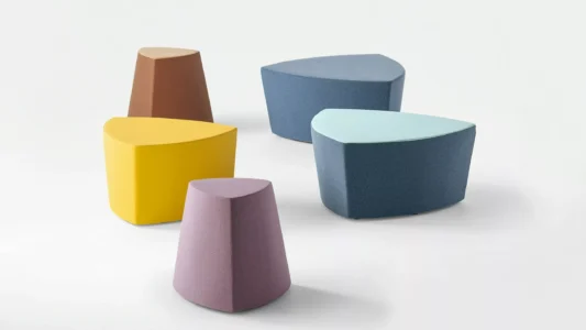 poufs confort et lounge et design pour un espace accueil ou attente