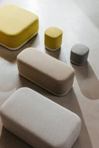 poufs confort et lounge et design pour un espace accueil ou attente
