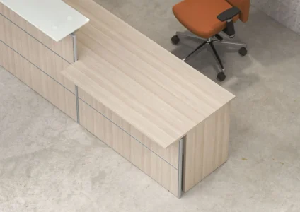 une banque d'accueil corporate, moderne et design pour un espace d'accueil ou d'attente