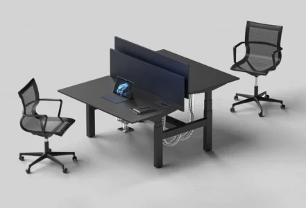 bureaux assis debout ergonomique pour collaborateurs ou open space, afin de préserver la santé et prévention TMS