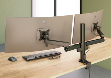 bras d'écran pour un support ergonomique dans un bureau
