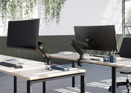 bras d'écran pour un support ergonomique dans un bureau