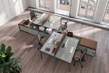 bureaux opérationnels pour collaborateurs dans un espace d'entreprise