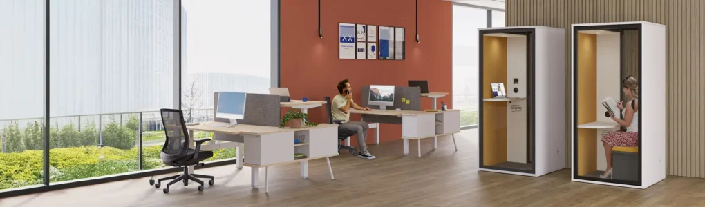 cabine acoustique dans un espace d'entreprise, pour absorber les bruits environnants et les nuissances sonores grâce au phono absorbant, idéal pour protéger la confidentialité des collaborateurs