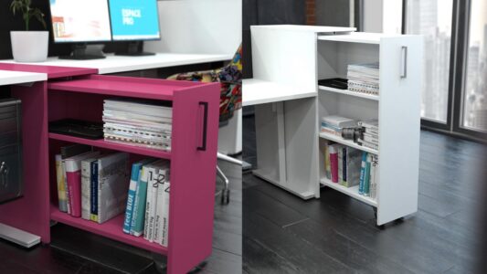 un ou plusieurs caissons avec finition métal, bois, dans un espace de travail, idéal pour un bureau d'entreprise, pour du rangement ou du classement