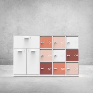 casiers ou vestiaires permettant le rangement ou le classement d'affaires, d'effets personnels, de documents importants, de manière sécurisée.