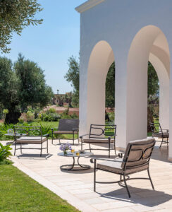chaises et fauteuils d'extérieur outdoor au tissu résistant pour un usage durable