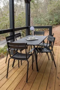 chaises et fauteuils d'extérieur outdoor au tissu résistant pour un usage durable