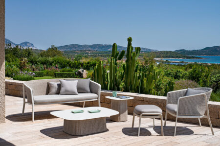 chaises et fauteuils d'extérieur outdoor au tissu résistant pour un usage durable