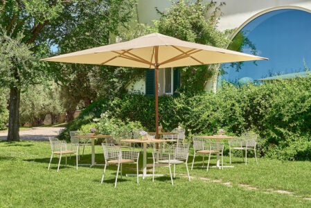 chaises et fauteuils d'extérieur outdoor au tissu résistant pour un usage durable