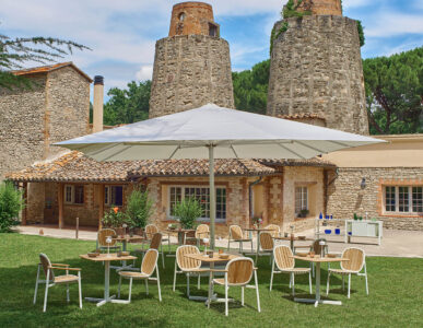chaises et fauteuils d'extérieur outdoor au tissu résistant pour un usage durable
