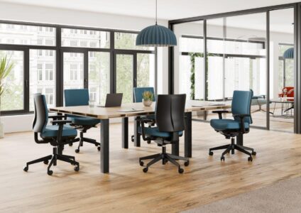 fauteuils de travail pour les collaborateurs d'une entreprise, idéal pour open space, coworking