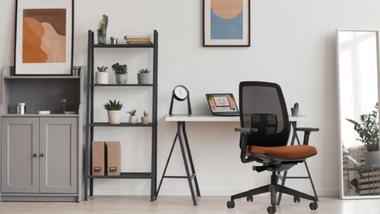 fauteuils de travail pour les collaborateurs d'une entreprise, idéal pour open space, coworking