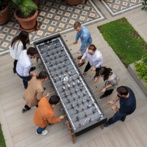babyfoot xxl pour teambuilding, en entreprise, détente