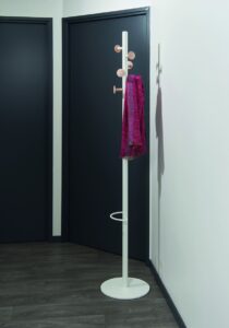 porte manteaux pour le dépôt d'effets personnels en entreprise