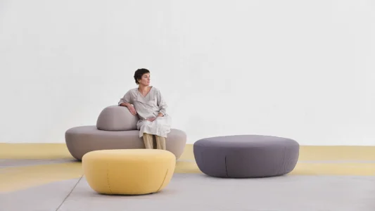 poufs confort et lounge et design pour un espace accueil ou attente