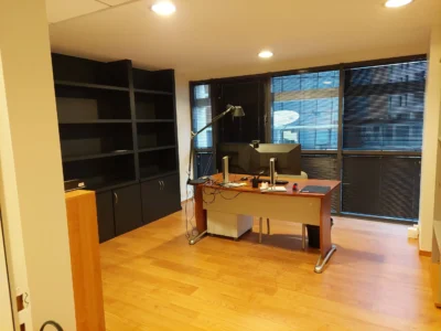 Aménagement de 75 m² Accueil / salle d'attente /bureaux/ Salle de réunion