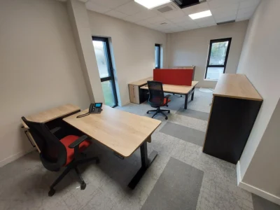 Cabinet Comptable 46 postes de travail réglable électrique 720 m2