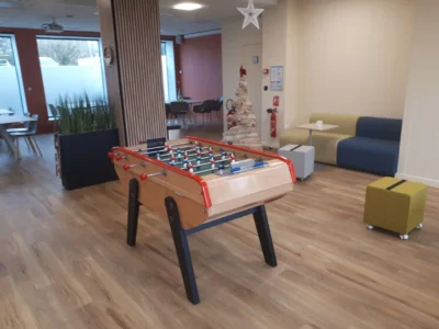 aménagement de l'enseigne coopérative U du nord ouest : Salle de pause 121 m2 Lounge et restauration 52 places assises