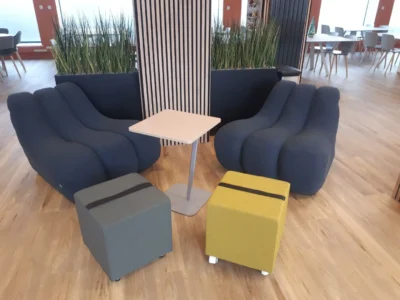 aménagement de l'enseigne coopérative U du nord ouest : Salle de pause 121 m2 Lounge et restauration 52 places assises