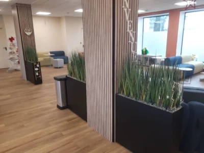 aménagement de l'enseigne coopérative U du nord ouest : Salle de pause 121 m2 Lounge et restauration 52 places assises