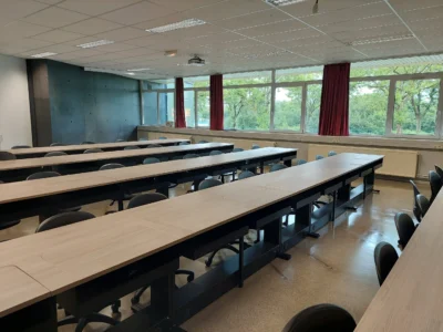 aménagement d'une salle informatique pour une école d'ingénieurs à caen